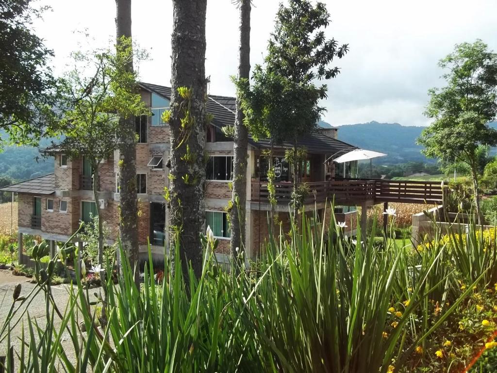 Bina'S Haus Pousada, Cafeteria E Atelier โนวา เปโตรโปลิส ภายนอก รูปภาพ